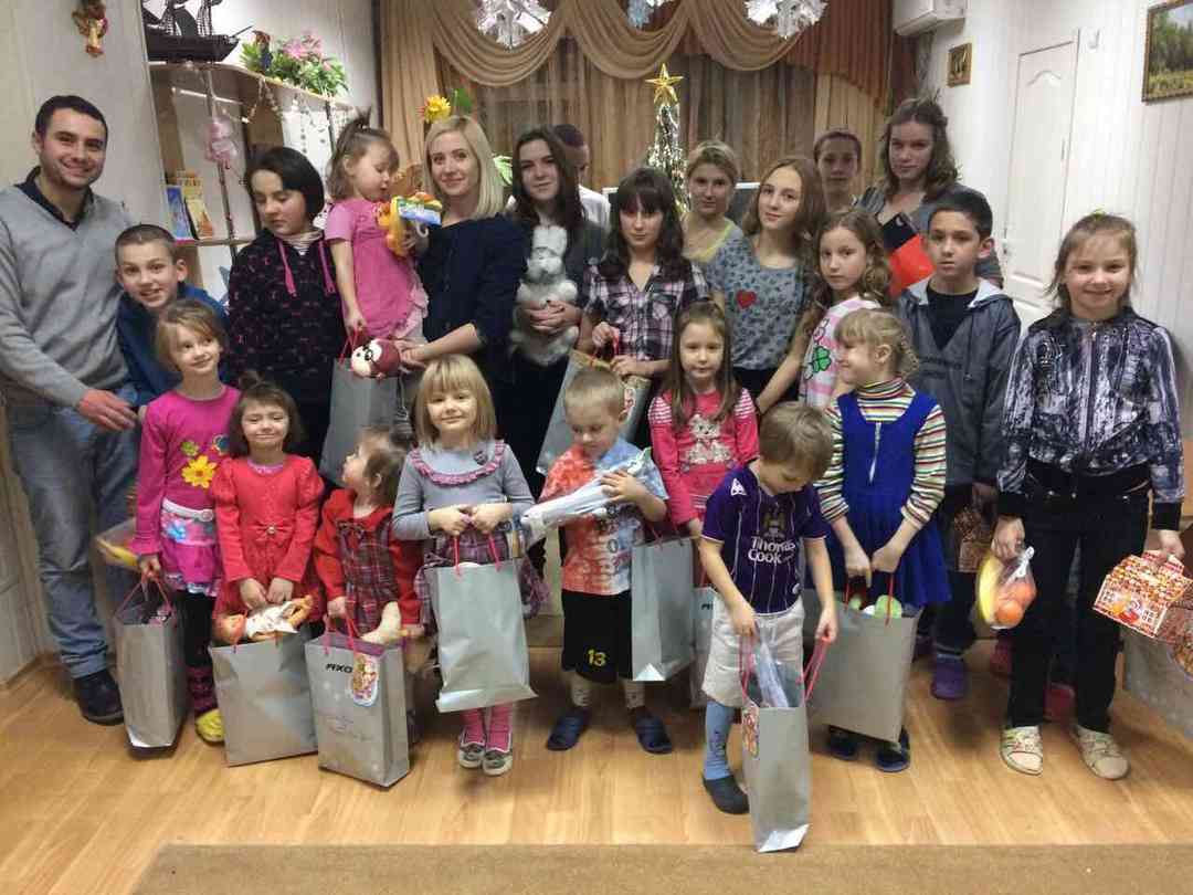 AXOR INDUSTRY в преддверии дня Св. Николая посетила детский приют Барвинок