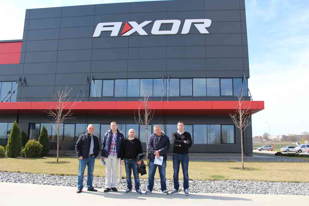 Представники віконних виробництв із Молдови відвідали завод AXOR INDUSTRY